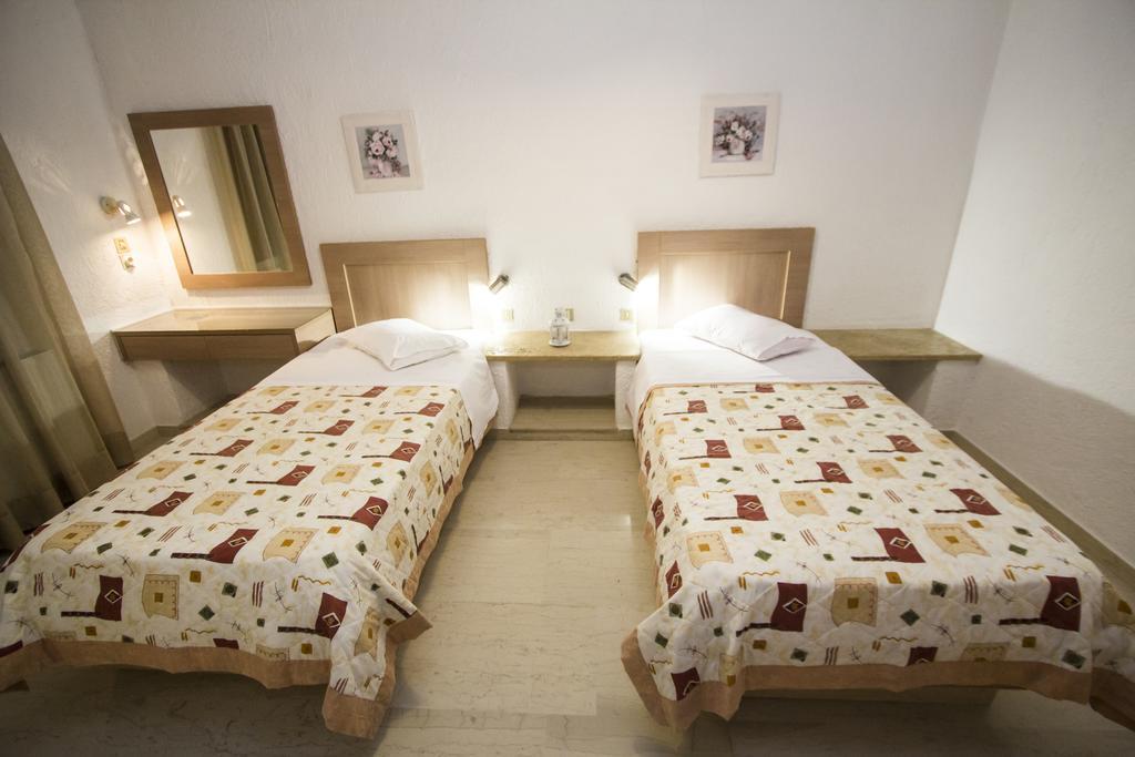 Bay View Apartments Sitia  Bagian luar foto