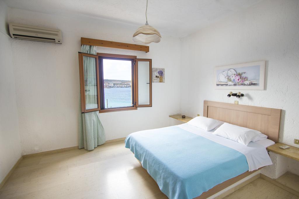 Bay View Apartments Sitia  Bagian luar foto