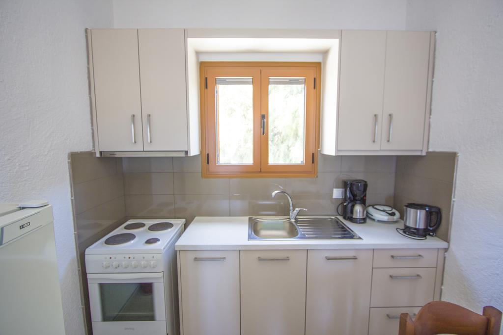 Bay View Apartments Sitia  Bagian luar foto